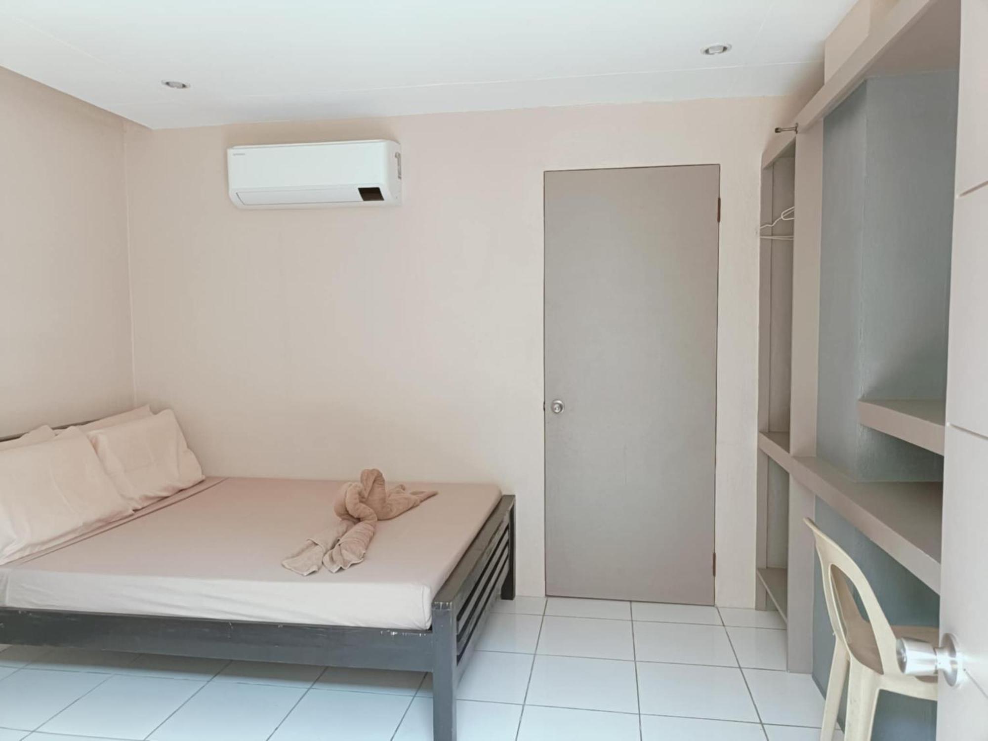 Claytown Pension House Dumaguete City Exterior photo