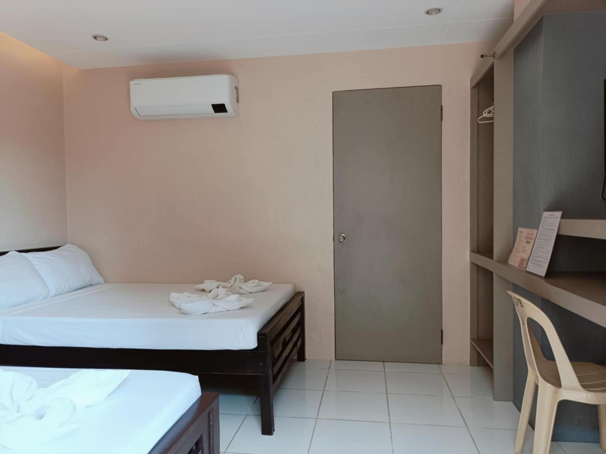 Claytown Pension House Dumaguete City Exterior photo